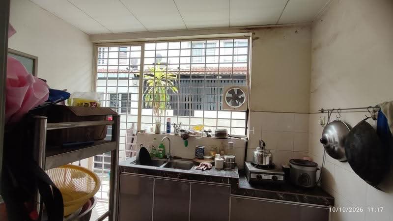 2-storey Terraced House for Sale in Kota Kemuning (Shah Alam) - ET Cheah - Kitchen - PropertyGuru.com.my