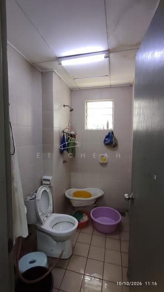 2-storey Terraced House for Sale in Kota Kemuning (Shah Alam) - ET Cheah - Ground Floor Bathroom - PropertyGuru.com.my