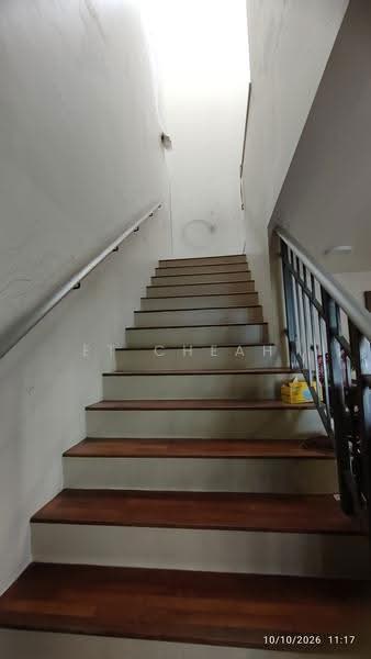 2-storey Terraced House for Sale in Kota Kemuning (Shah Alam) - ET Cheah - Staircase - PropertyGuru.com.my