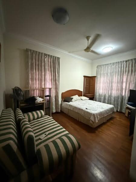 Semi-Detached House for Sale in Taman Sutera (Johor Bahru) - Siew Hui - Bedroom - PropertyGuru.com.my