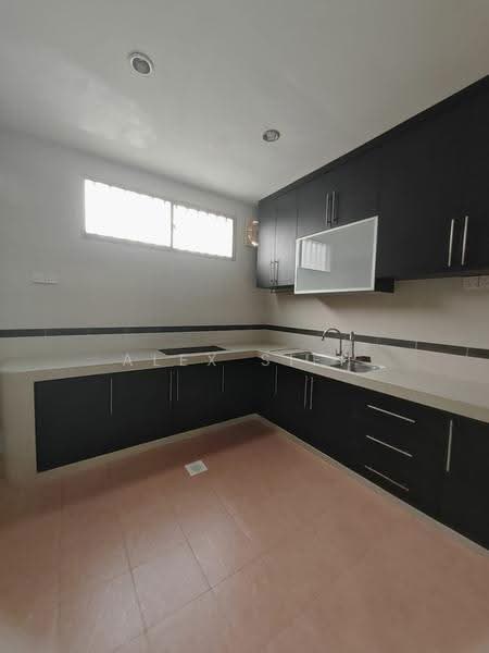 2-storey Terraced House for Rent in Austin Perdana (Johor Bahru) - Alex Sieh - Kitchen - PropertyGuru.com.my