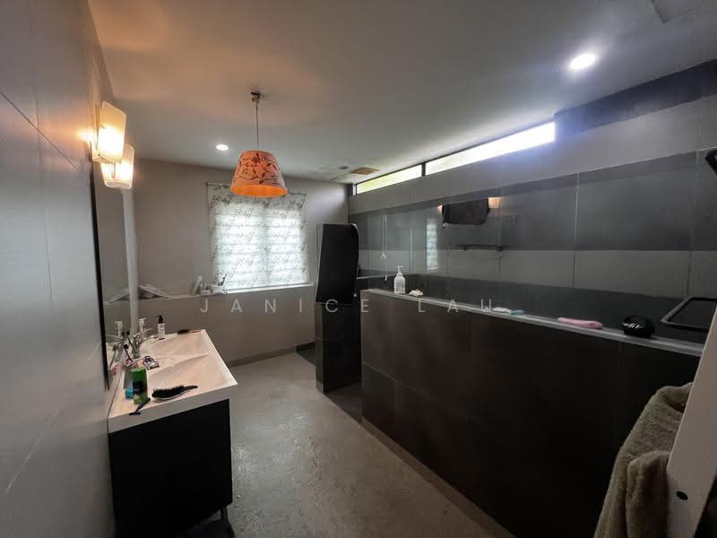 2-storey Terraced House for Sale in Alam Damai (Cheras) - Janice Lau - Bathroom - PropertyGuru.com.my