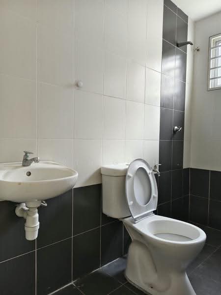 Rumah Teres 2-Tingkat untuk Dijual di Taman Indah Gemilang 2 (Batu Caves) - Karthigesu . - Bathroom - PropertyGuru.com.my