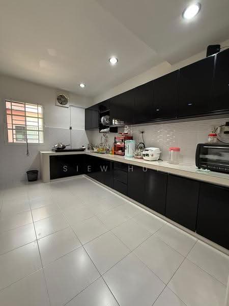 2-storey Terraced House for Sale in Taman Daiman Jaya (Kota Tinggi) - Siew Hui - Kitchen - PropertyGuru.com.my
