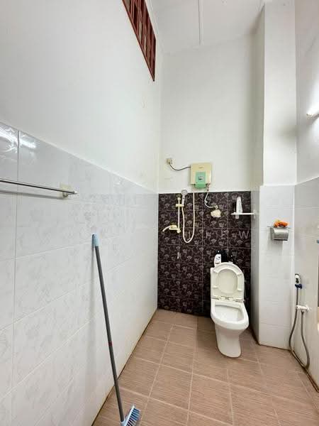 Rumah Teres 2-Tingkat untuk Dijual di Pontian (Johor) - Albert Liew - Bathroom - PropertyGuru.com.my