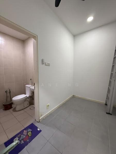 3-storey Terraced House for Rent in Lake Fields (Sungai Besi) - Jane Ng - Bathroom - PropertyGuru.com.my