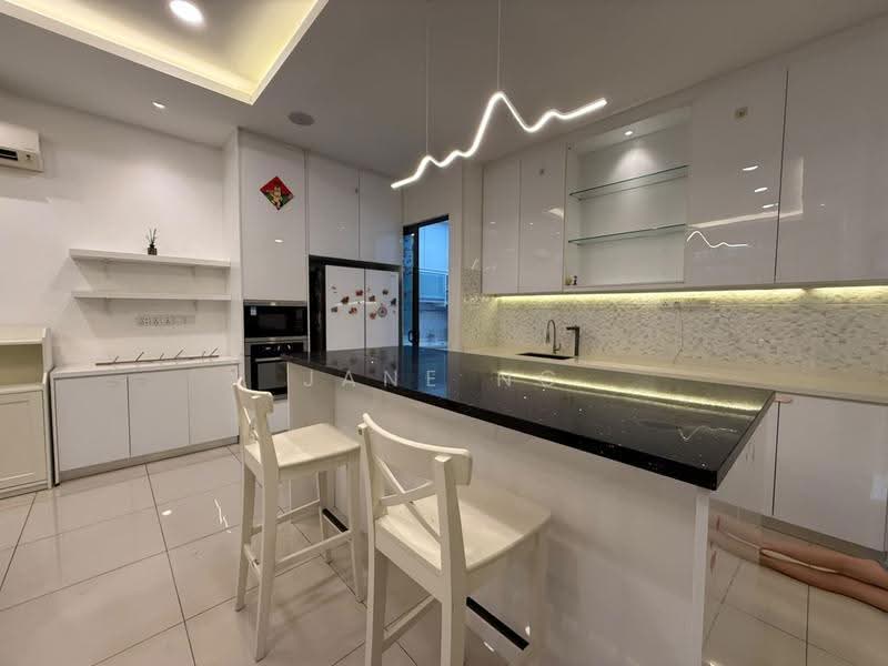 3-storey Terraced House for Rent in Lake Fields (Sungai Besi) - Jane Ng - Kitchen - PropertyGuru.com.my