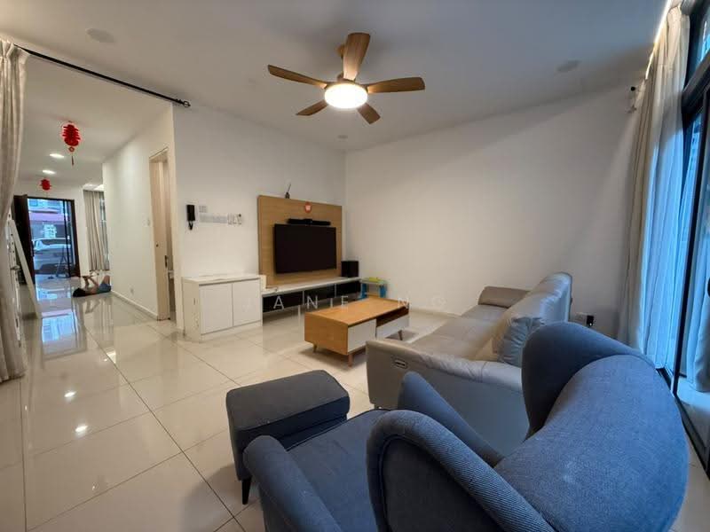 3-storey Terraced House for Rent in Lake Fields (Sungai Besi) - Jane Ng - Living Room - PropertyGuru.com.my