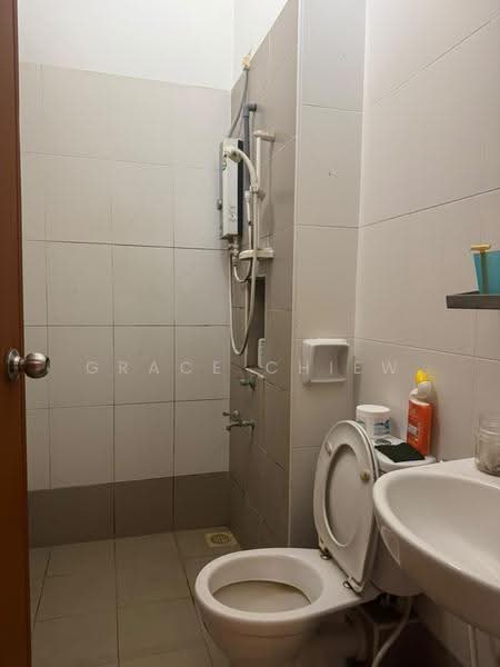 2-storey Terraced House for Rent in Setia Tropika (Johor Bahru) - Grace Chiew - Bathroom - PropertyGuru.com.my