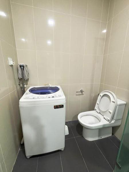 Kondominium untuk Disewa di The LIGHT COLLECTION II - Jerry Tan - Bathroom - PropertyGuru.com.my