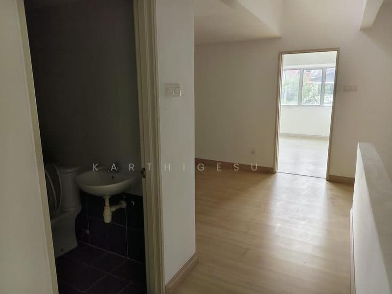 2.5-storey Terraced House for Sale in Taman Indah Gemilang 1 (Batu Caves) - Karthigesu . - Bathroom - PropertyGuru.com.my