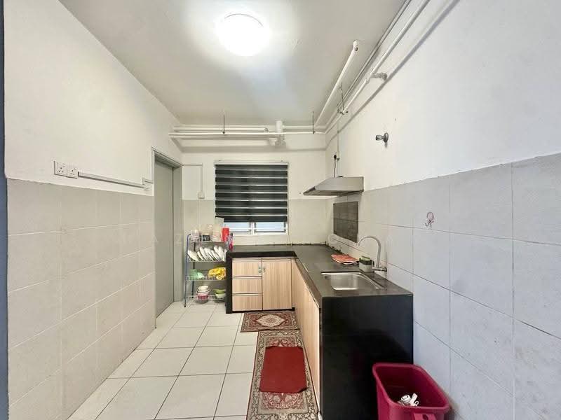 Apartment for Sale at Pangsapuri Seri Utama - Hazeman Omar - PropertyGuru.com.my