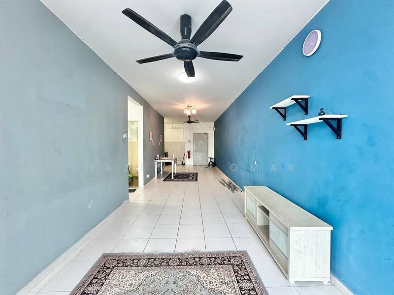 Apartment for Sale at Pangsapuri Seri Utama - Hazeman Omar - Living Room - PropertyGuru.com.my