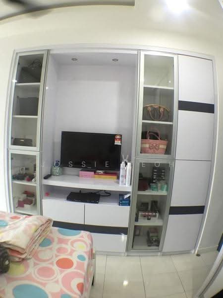 Kondominium untuk Dijual di Villa Tanjung (Tanjung Height) - Jossie Teoh - Living Room - PropertyGuru.com.my