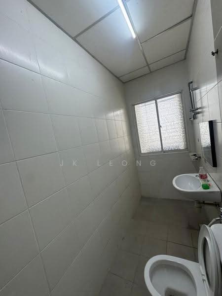 Office for Rent in Shah Alam (Selangor) - JK Leong - Bathroom - PropertyGuru.com.my