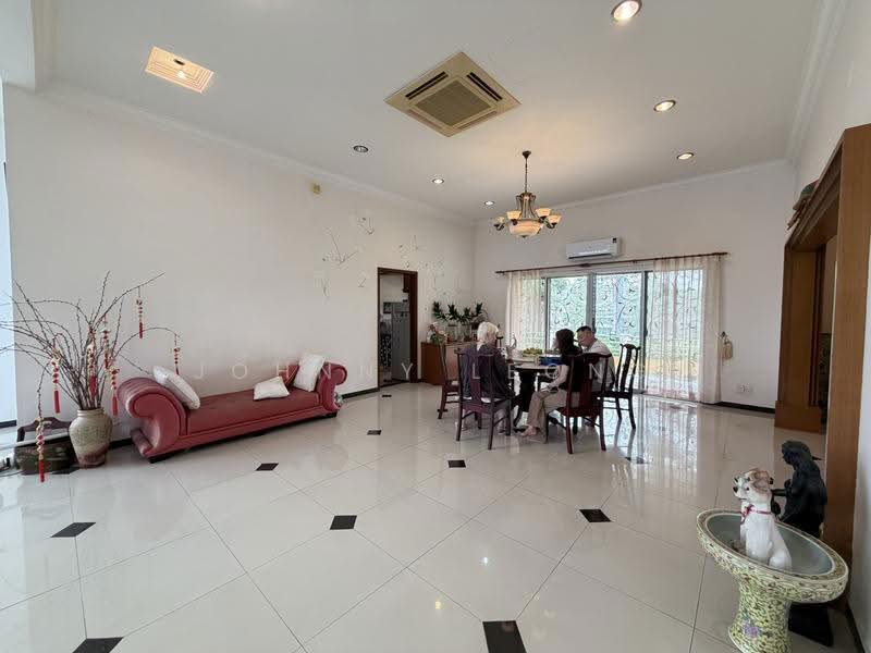 Bungalow House for Sale in Kajang (Selangor) - Johnny Leong - Living Room - PropertyGuru.com.my