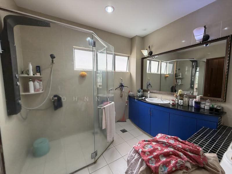 Bungalow House for Sale in Kajang (Selangor) - Johnny Leong - Bathroom - PropertyGuru.com.my