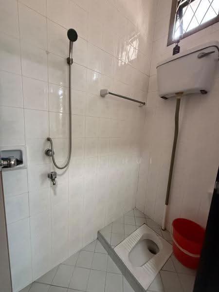 Semi-Detached House for Sale in Taman Sutera (Johor Bahru) - Siew Hui - Bathroom - PropertyGuru.com.my