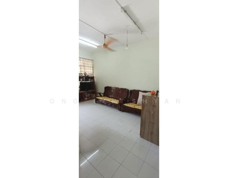 1-storey Terraced House for Sale in Kota Masai (Pasir Gudang) - Ong Lih Shyan - Living Room - PropertyGuru.com.my