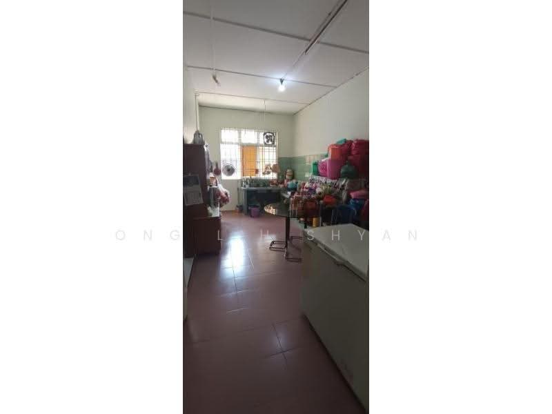 1-storey Terraced House for Sale in Kota Masai (Pasir Gudang) - Ong Lih Shyan - Kitchen - PropertyGuru.com.my