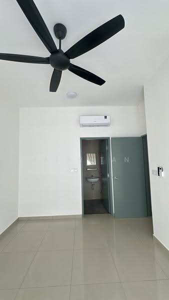 Service Residence for Rent at Parkland Residence @ Kajang 2 - Peter Tan - Bathroom - PropertyGuru.com.my