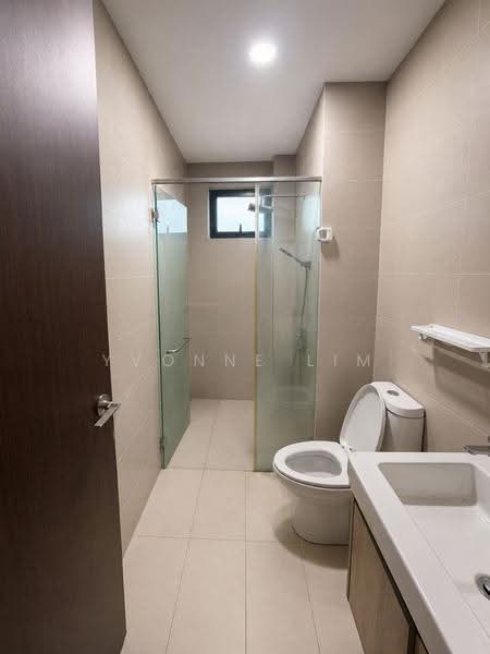 Kediaman Servis untuk Dijual di Green Haven - Yvonne Lim - Bathroom - PropertyGuru.com.my