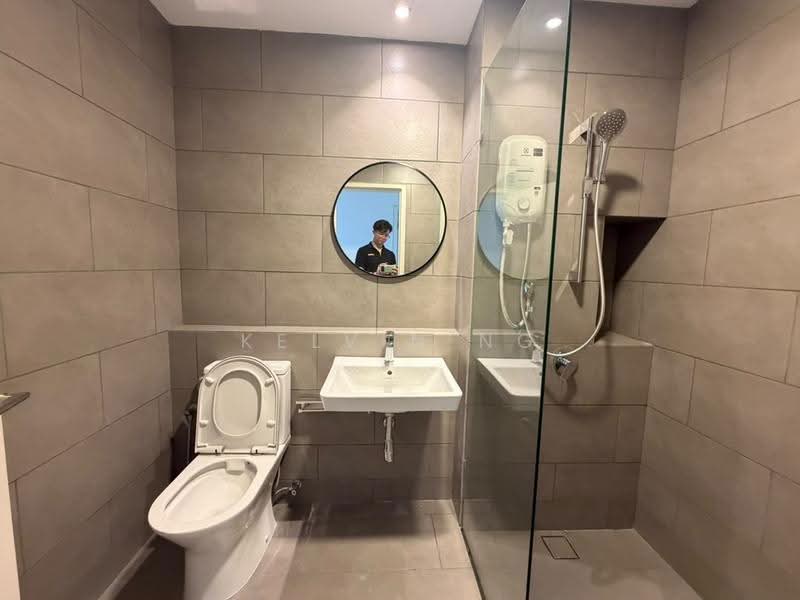 Kediaman Servis untuk Dijual di Maya Ara Residences - Kelvin Ng - Bathroom - PropertyGuru.com.my