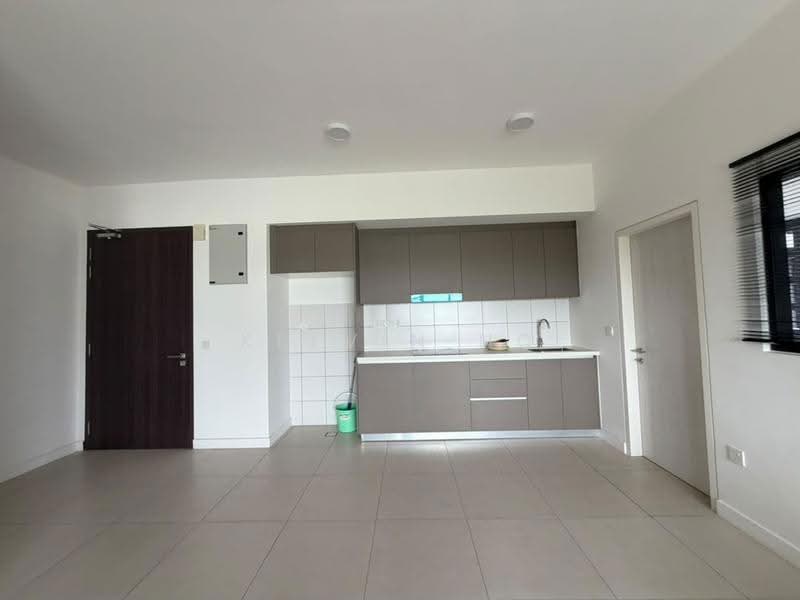 Kediaman Servis untuk Dijual di Maya Ara Residences - Kelvin Ng - Kitchen - PropertyGuru.com.my