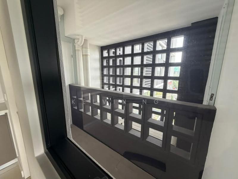 Kediaman Servis untuk Dijual di Maya Ara Residences - Kelvin Ng - Balcony - PropertyGuru.com.my