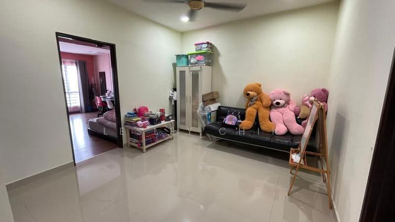 Rumah Teres 3-Tingkat untuk Dijual di Taman Bukit Prima (Cheras) - Lesley Chik - Living Room - PropertyGuru.com.my