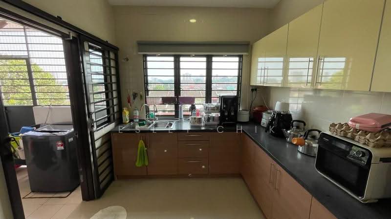 Rumah Teres 3-Tingkat untuk Dijual di Taman Bukit Prima (Cheras) - Lesley Chik - Kitchen - PropertyGuru.com.my
