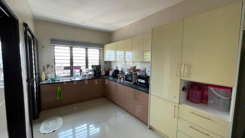 Rumah Teres 3-Tingkat untuk Dijual di Taman Bukit Prima (Cheras) - Lesley Chik - Kitchen - PropertyGuru.com.my