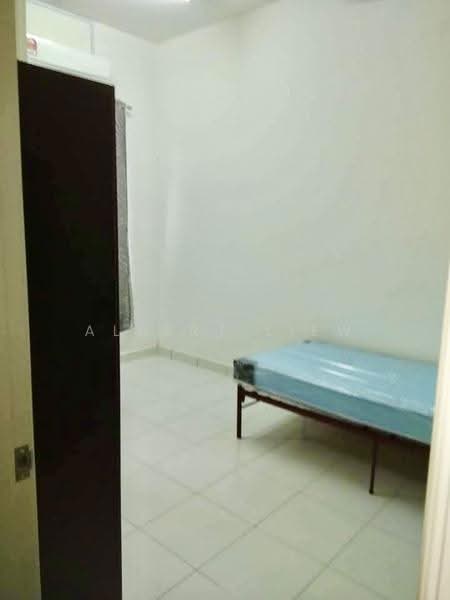2-storey Terraced House for Sale in Jementah (Johor) - Albert Liew - Bedroom - PropertyGuru.com.my