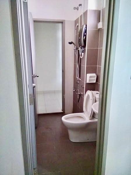 2-storey Terraced House for Sale in Jementah (Johor) - Albert Liew - Bathroom - PropertyGuru.com.my