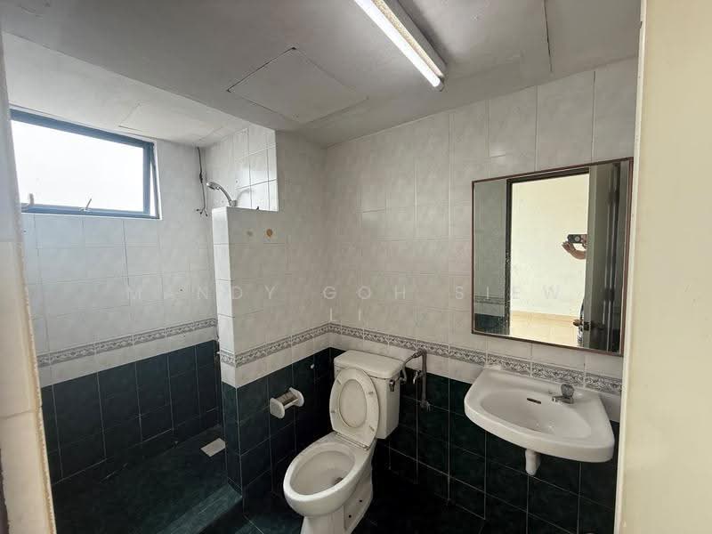 Apartment for Rent at Aster Court - Mandy Goh Siew Li - Bathroom - PropertyGuru.com.my