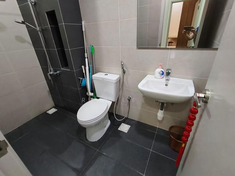 Service Residence for Rent at Pacific Star (Service Residence) - Ray Lee - Bathroom - PropertyGuru.com.my