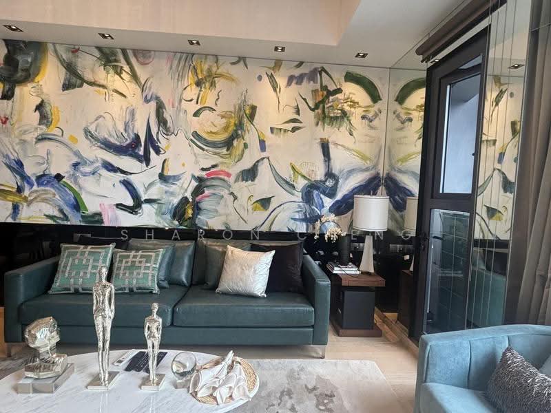 Kediaman Servis untuk Dijual di Star Residences Two - Sharon Cheng - Living Room - PropertyGuru.com.my