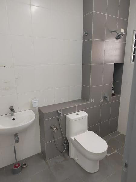 Rumah Teres 2-Tingkat untuk Disewa di Setia Alam (Selangor) - Ethan Ting - Bathroom - PropertyGuru.com.my