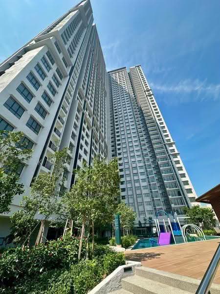 Service Residence for Rent at The Atera @ Petaling Jaya - Phase 2 - Kayden Fong - Exterior - PropertyGuru.com.my