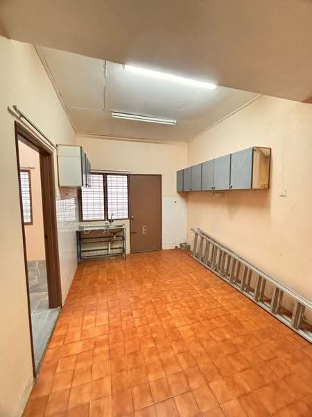 Rumah Teres 1-Tingkat untuk Dijual di Taman Velox (Rawang) - Dave Tan - Kitchen - PropertyGuru.com.my