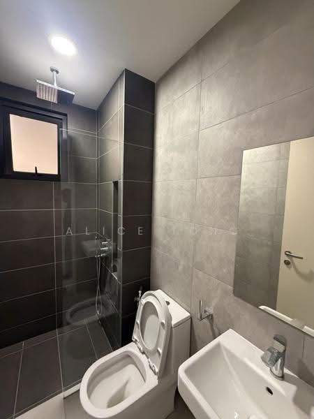 Kediaman Servis untuk Disewa di Sky Meridien - Alice Tong - Bathroom - PropertyGuru.com.my
