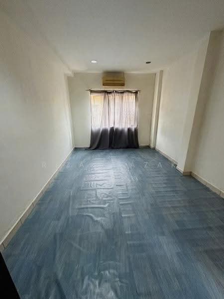 Shop / Office for Sale in Sunway Batu Caves (Batu Caves) - Rizal Razak - Interior - PropertyGuru.com.my