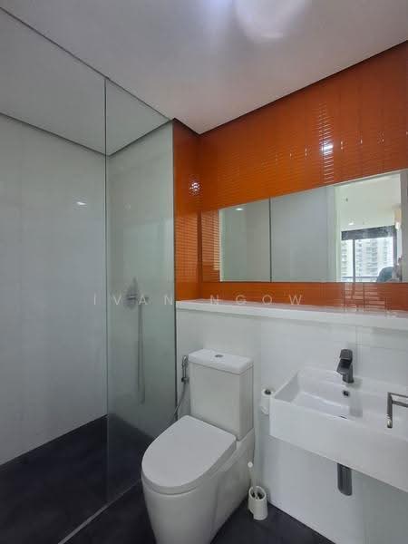 Kediaman Servis untuk Dijual di Arcoris Residences - Ivan Ngow - Bathroom - PropertyGuru.com.my