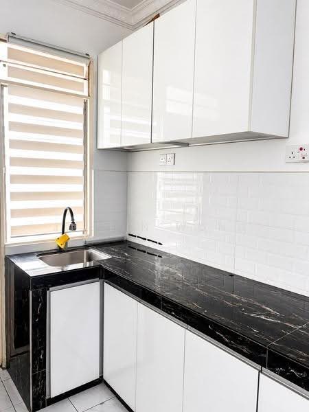 Flat for Sale at Pangsapuri Putra Impian - Justin Wong - Kitchen - PropertyGuru.com.my