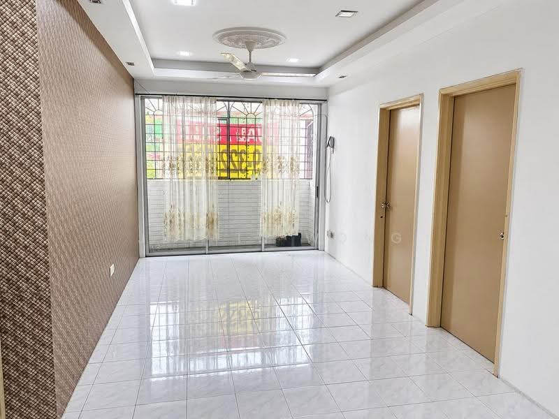 Flat for Sale at Pangsapuri Putra Impian - Justin Wong - Living Room - PropertyGuru.com.my