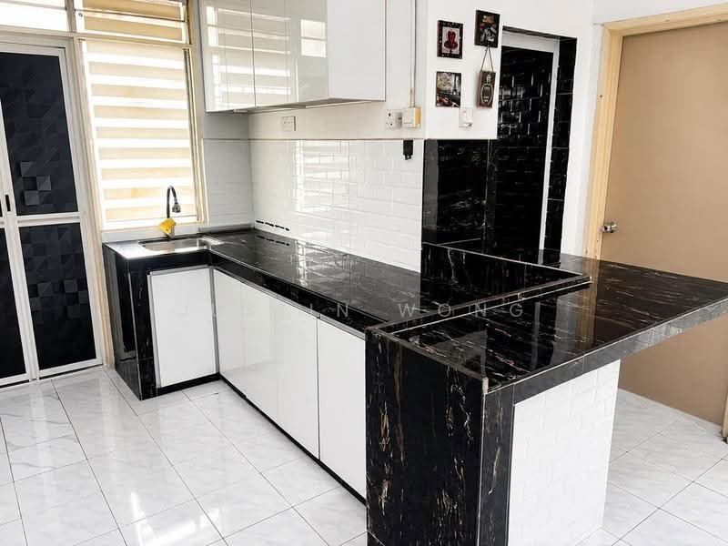 Flat for Sale at Pangsapuri Putra Impian - Justin Wong - Kitchen - PropertyGuru.com.my