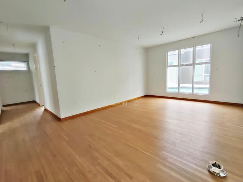 Bungalow House for Sale in Senibong (Permas Jaya) - Yoland . - Living Room - PropertyGuru.com.my