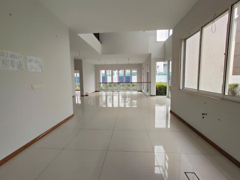 Bungalow House for Sale in Senibong (Permas Jaya) - Yoland . - Living Room - PropertyGuru.com.my
