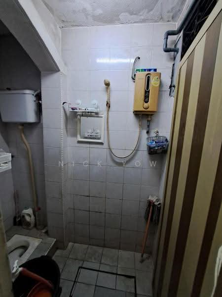 2.5-storey Terraced House for Sale in Taman Dato Senu (Sentul) - Nick Yow - Bathroom - PropertyGuru.com.my