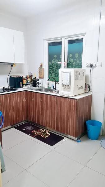 Kediaman Servis untuk Dijual di Seasons Amara Larkin - Wan Ning - Kitchen - PropertyGuru.com.my